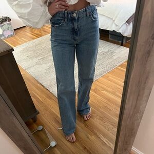 ZARA- high hide loose fitting jeans